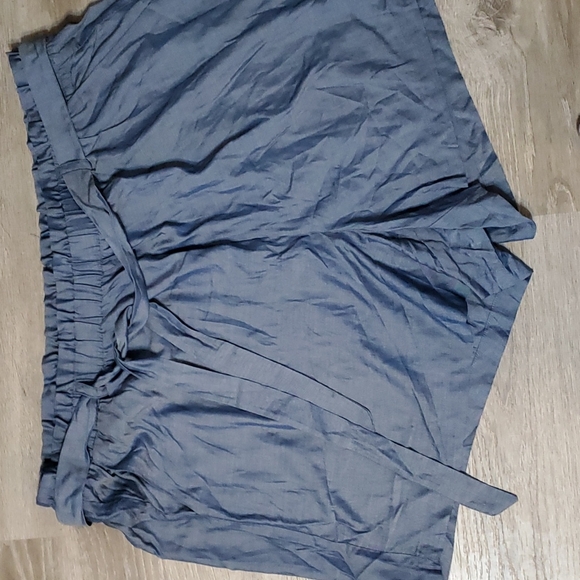 Torrid Paperbag Shorts 3X NWT - Picture 3 of 4